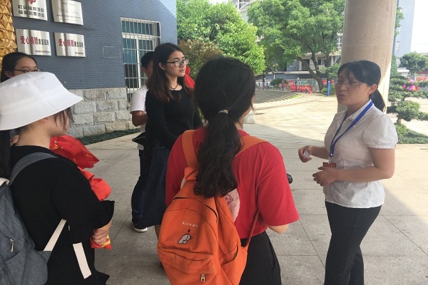 1526653834121693.jpg 冯经理介绍概况.jpg